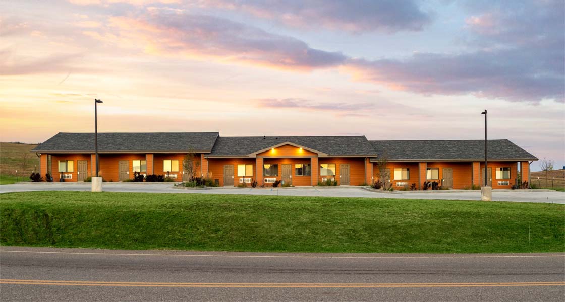 Woodstone Twin Buttes Motel